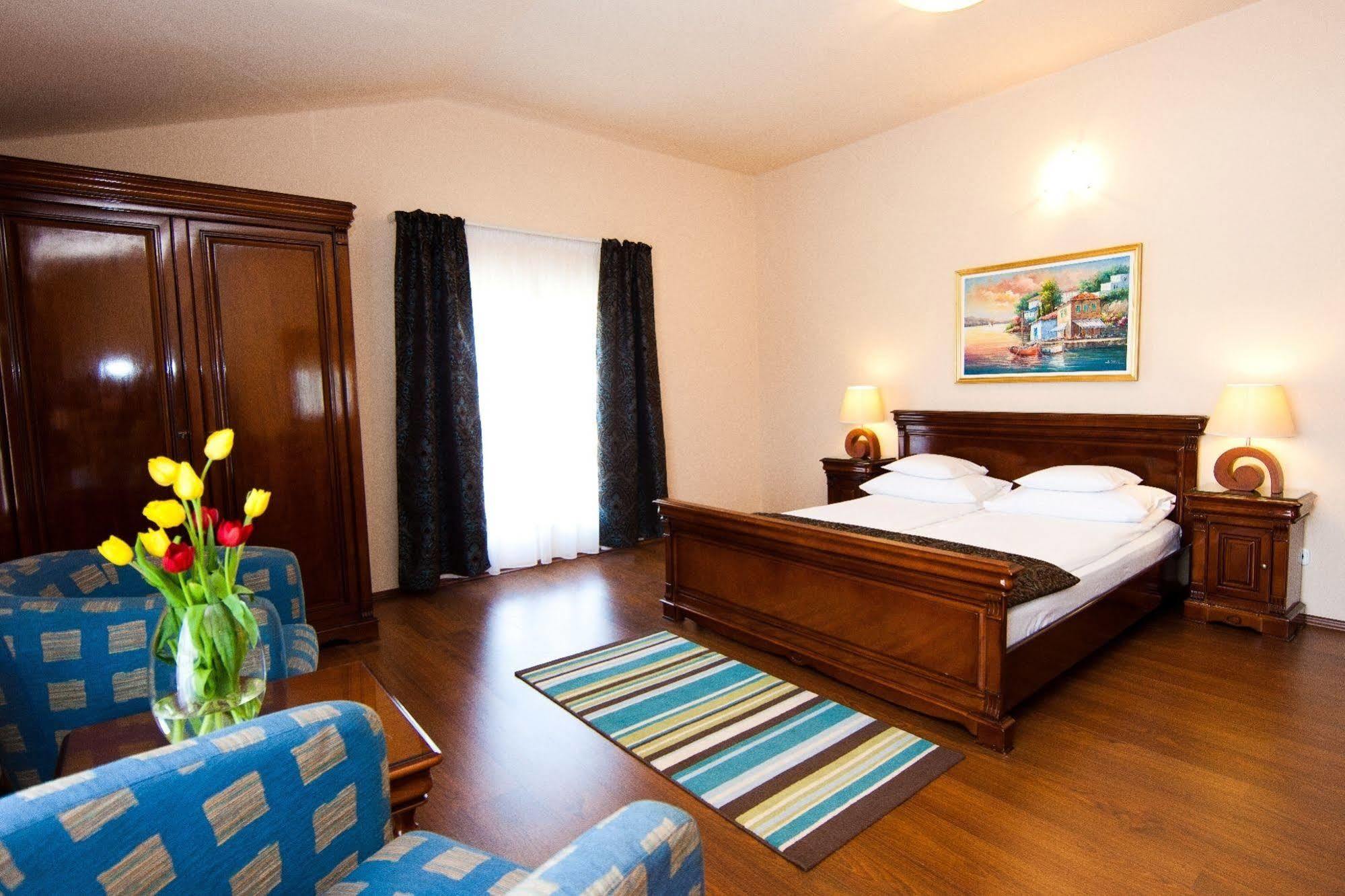 Hotel Onix Клуж-Напока Екстер'єр фото